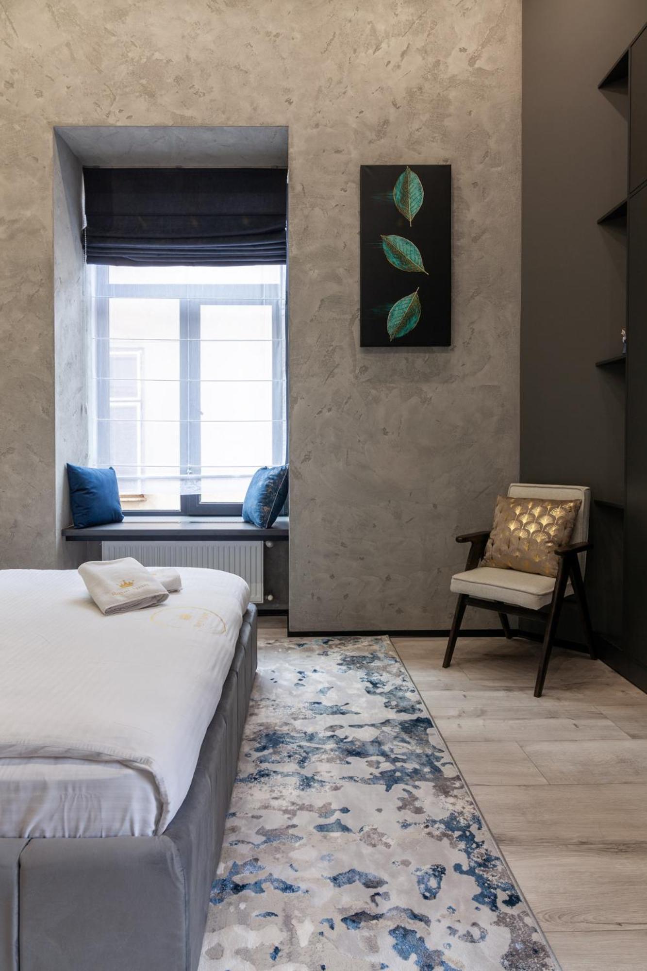 Royal Romantic Apartment With Bathtub Lviv Exteriör bild